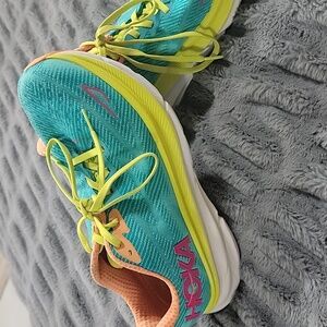 Hoka Clifton 9 . Women's Aqua and Coral Athletic Shoes Size 9